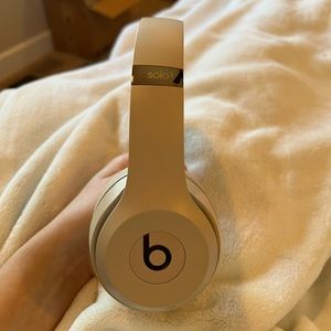 Beats solo 3 headphones